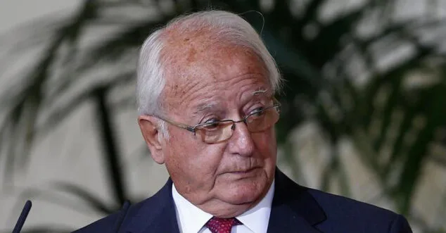 Imagen: Javier Moscoso, ex ministro socialista | Foto Wikipedia