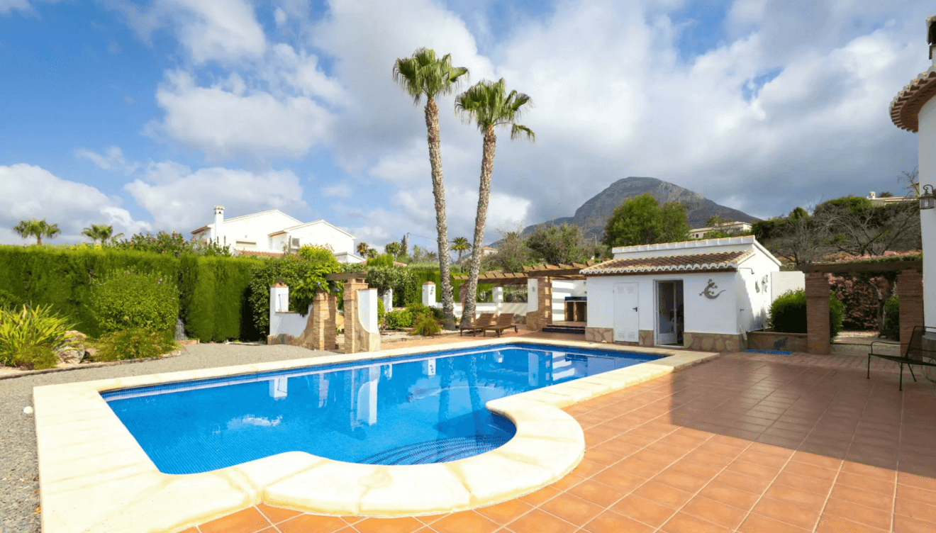 Área de piscina perfecta para relajarse