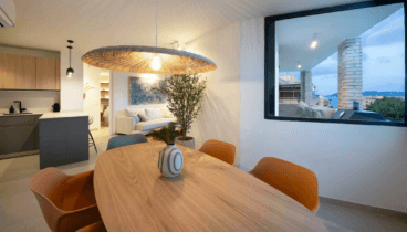 Comedor junto a la cocina