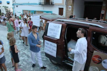 Desfile de carrozas de las fiestas de Loreto de Xàbia (17)