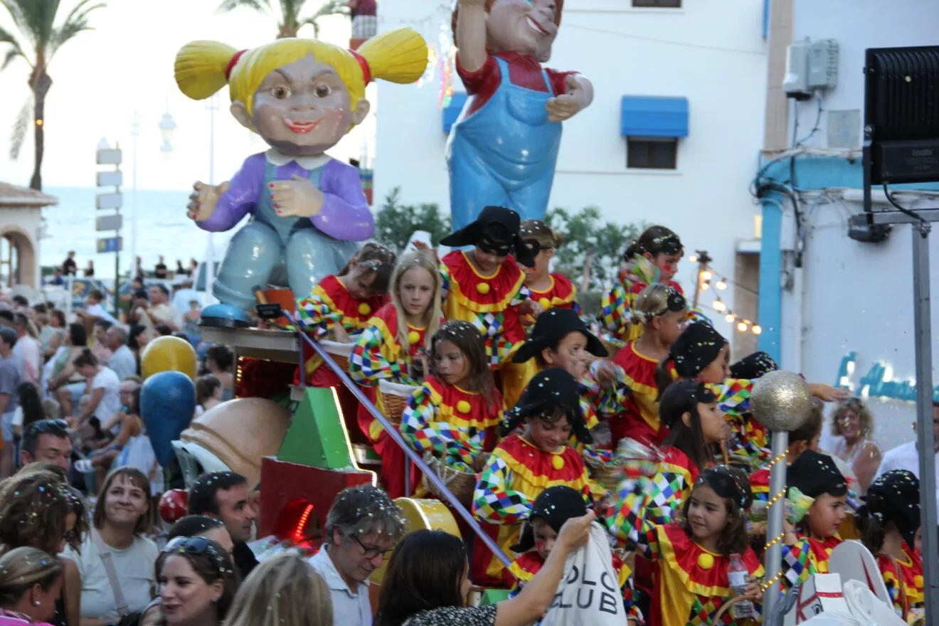 Desfile de carrozas de las fiestas de Loreto de Xàbia (39)
