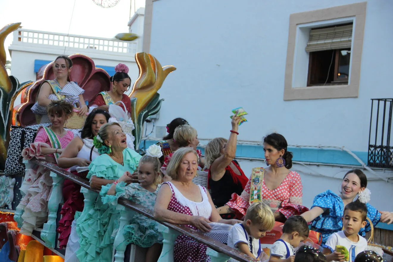 Desfile de carrozas de las fiestas de Loreto de Xàbia (56)