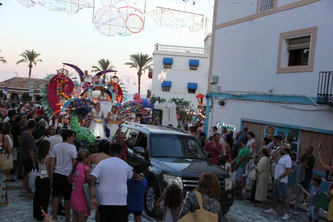 Desfile de carrozas de las fiestas de Loreto de Xàbia (77)