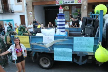 Desfile de carrozas de las fiestas de Loreto de Xàbia (8)