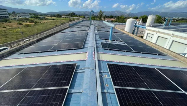 Imagen: Instalación de paneles bifaciales TW SOLAR 720W en Palma de Mallorca