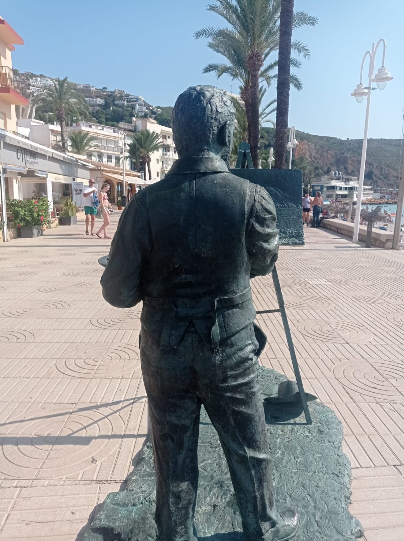 La escultura de Joaquín Sorolla sin las pintadas