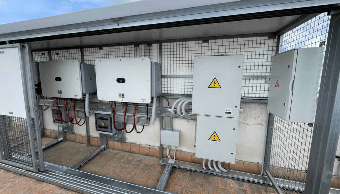 Sistema de conversión energética con inversores Huawei en EMAYA