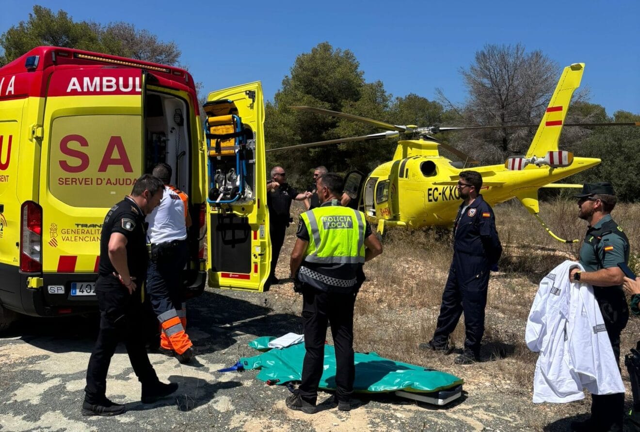Un hombre herido de gravedad en la Cala de la Granadella