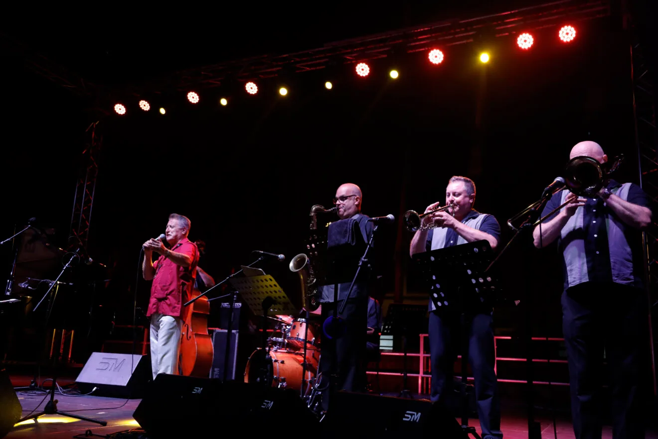 Xàbia Jazz 2025 -Ray Gelato & The Giants (13)