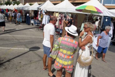 Ambiente en la V Fira d’Stock Comarcal en Xàbia (12)