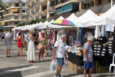 Ambiente en la V Fira d’Stock Comarcal en Xàbia (13)