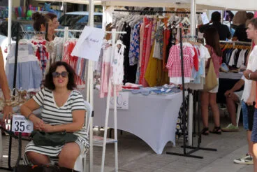 Ambiente en la V Fira d’Stock Comarcal en Xàbia (2)