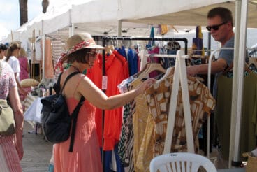 Ambiente en la V Fira d’Stock Comarcal en Xàbia