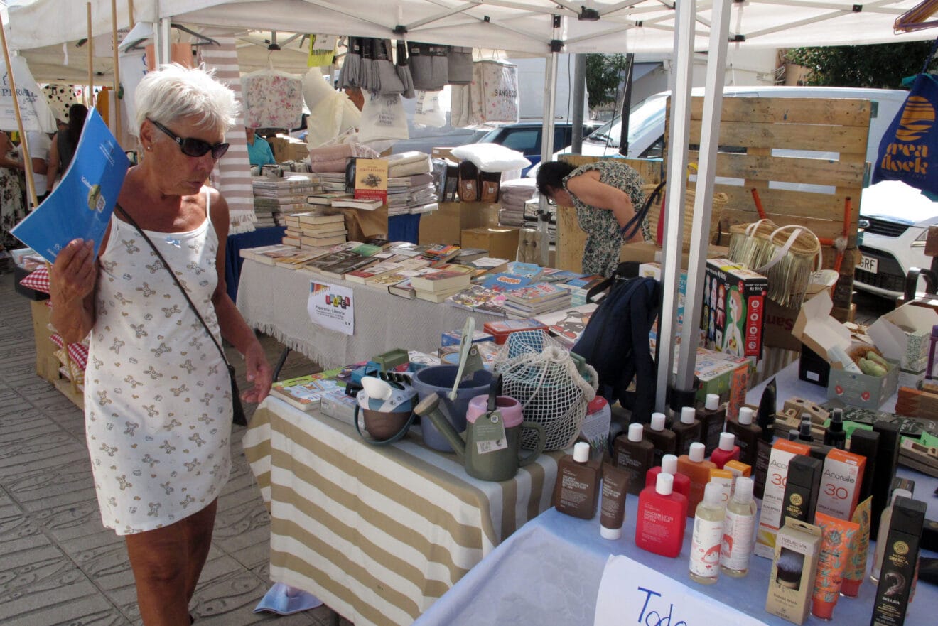 Ambiente en la V Fira d'Stock Comarcal en Xàbia (24)