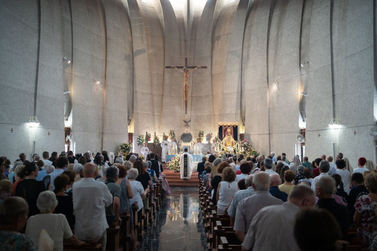 Misa en honor a la Virgen de Loreto
