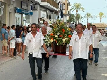 Ofrenda de flores a la Virgen de Loreto 2025 (25)