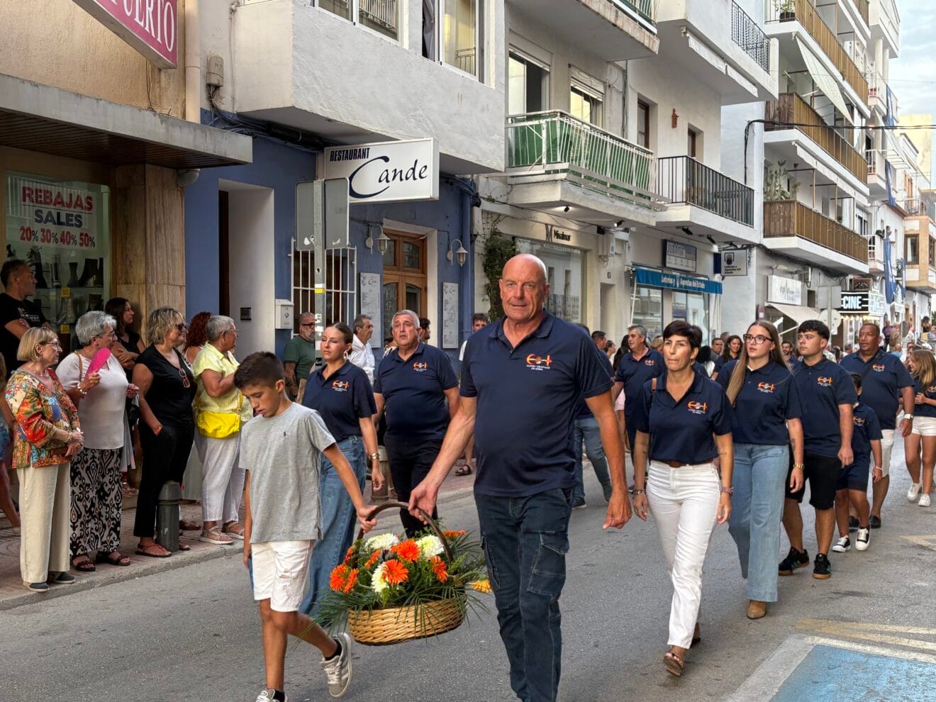 Ofrenda de flores a la Virgen de Loreto 2025 (41)