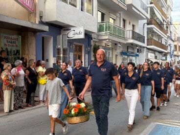 Ofrenda de flores a la Virgen de Loreto 2025 (41)