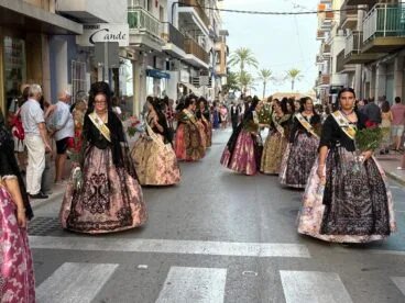 Ofrenda de flores a la Virgen de Loreto 2025 (54)