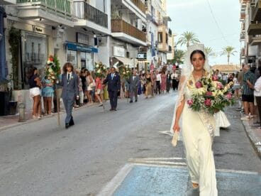 Ofrenda de flores a la Virgen de Loreto 2025 (65)