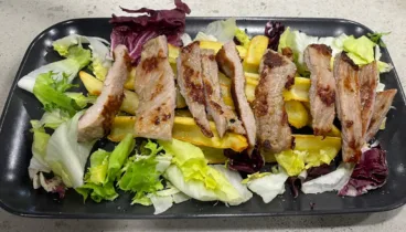 Carnes a la brasa preparadas con maestría