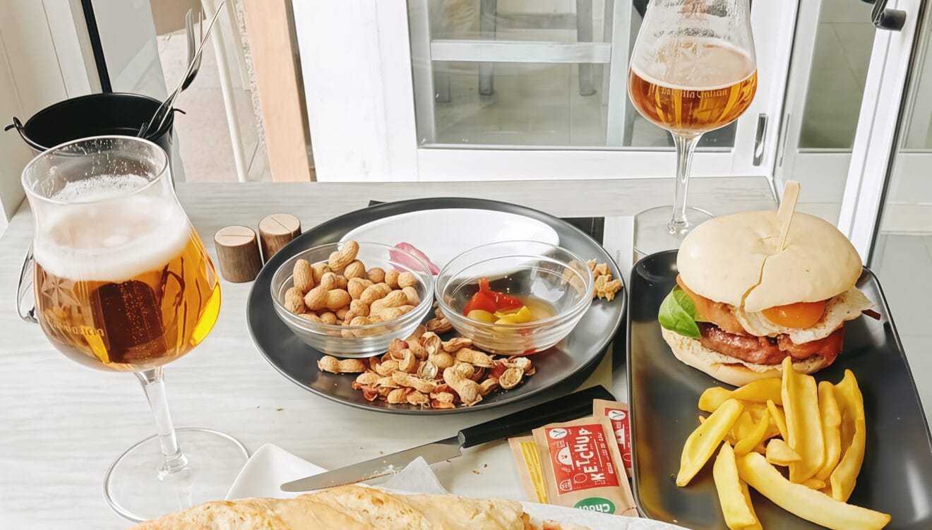 Cerveza y comida, planazo