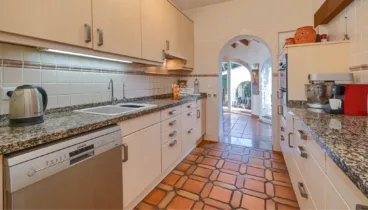 Cocina moderna y totalmente equipada en Villa La Siesta
