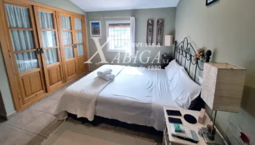 Dormitorio adicional preparado para el descanso diario