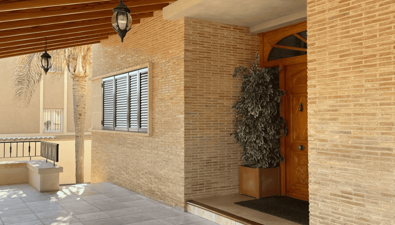 Inmobiliaria especializada en villas y apartamentos en Jávea