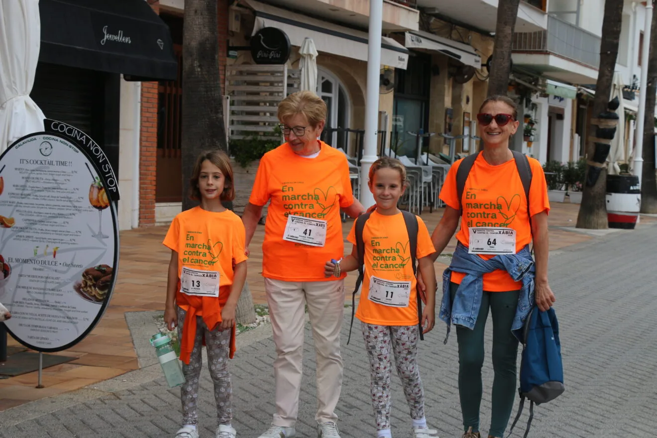 Marcha contra el cáncer en Xàbia (31)