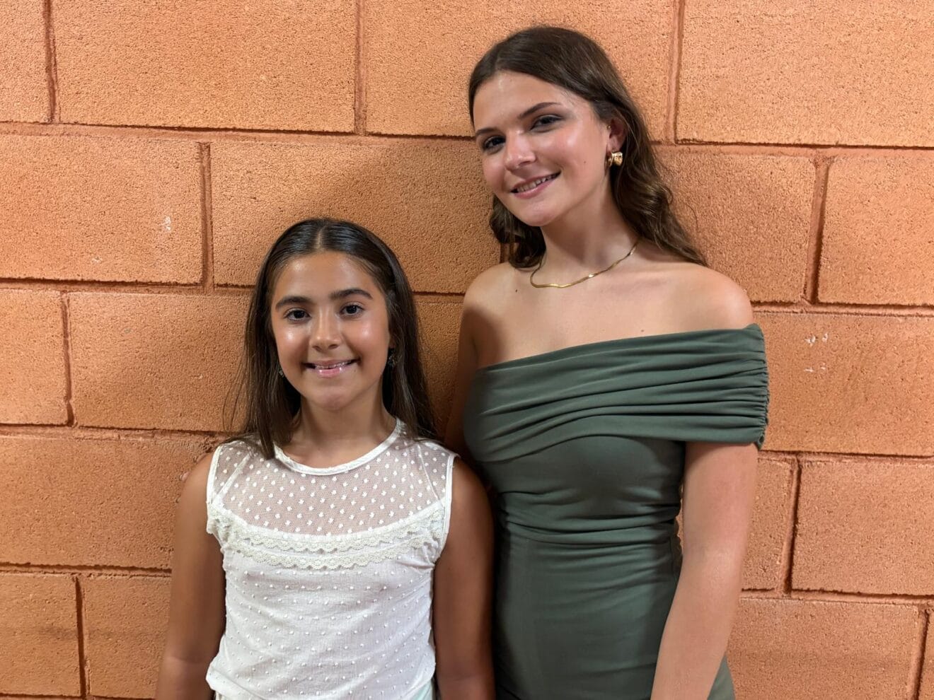 Paula y Sofía, reinas de Les Fogueres Xàbia 2026