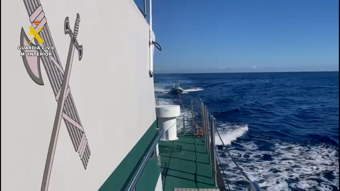 Embarcación de la Guardia Civil utilizada en el operativo marítimo de la operación «Maratón25»