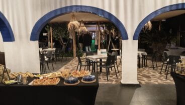 Terraza con vistas al Montgó para comer al aire libre