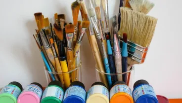 Tienda de decoración y pintura en Avenida del Pla