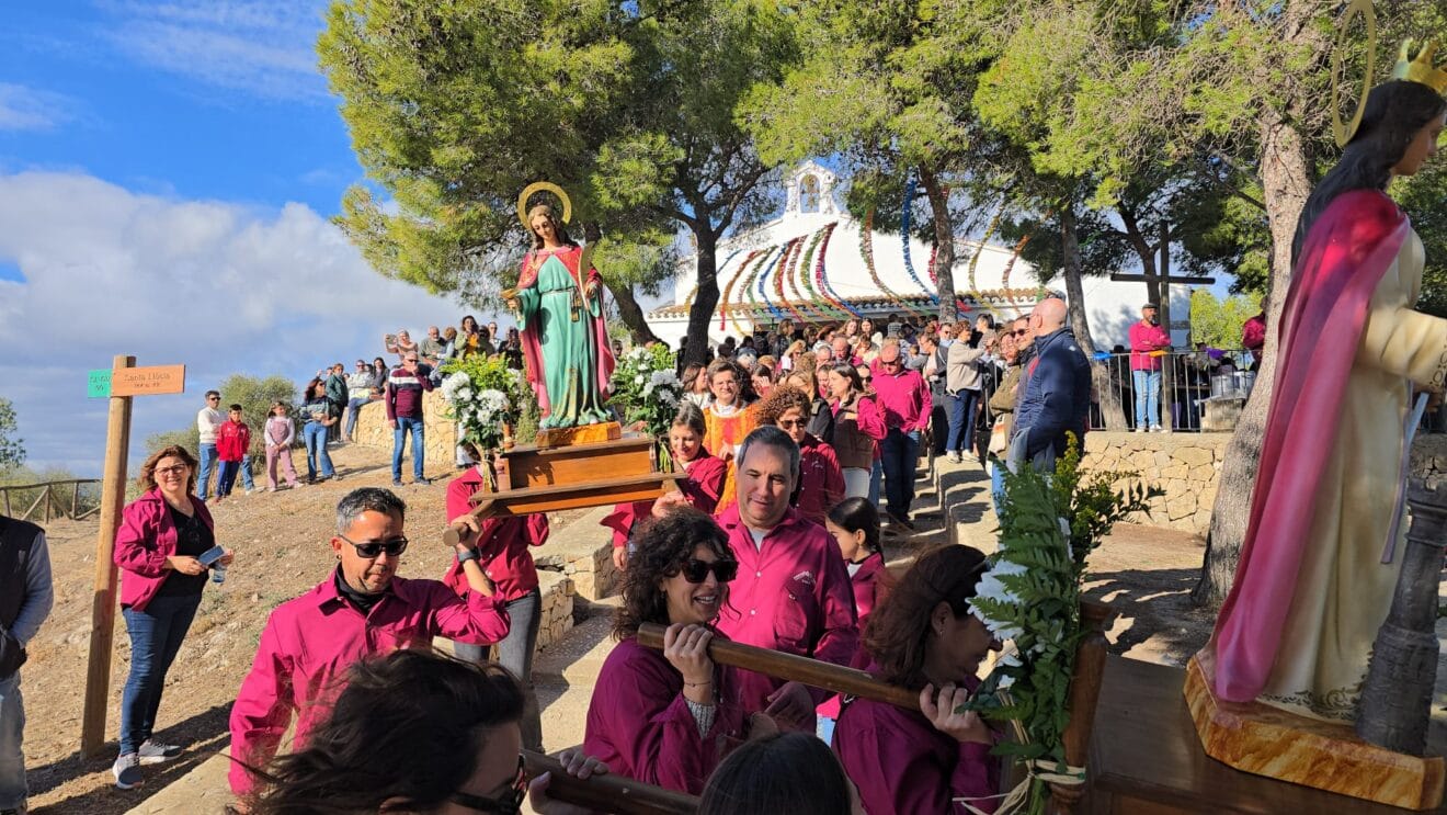 Celebración del Día de Santa Lucía 2025 (14)