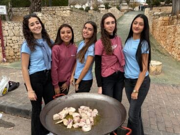 Concurso de paelles en el Mig Any de Fogueres 2025 (15)