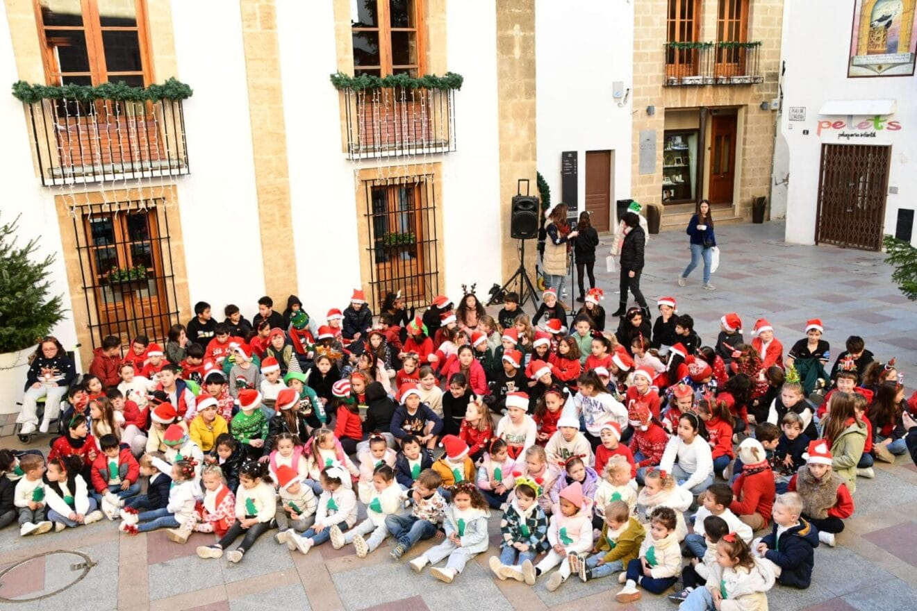 El alumnado del CEIP Mediterrània de Xàbia