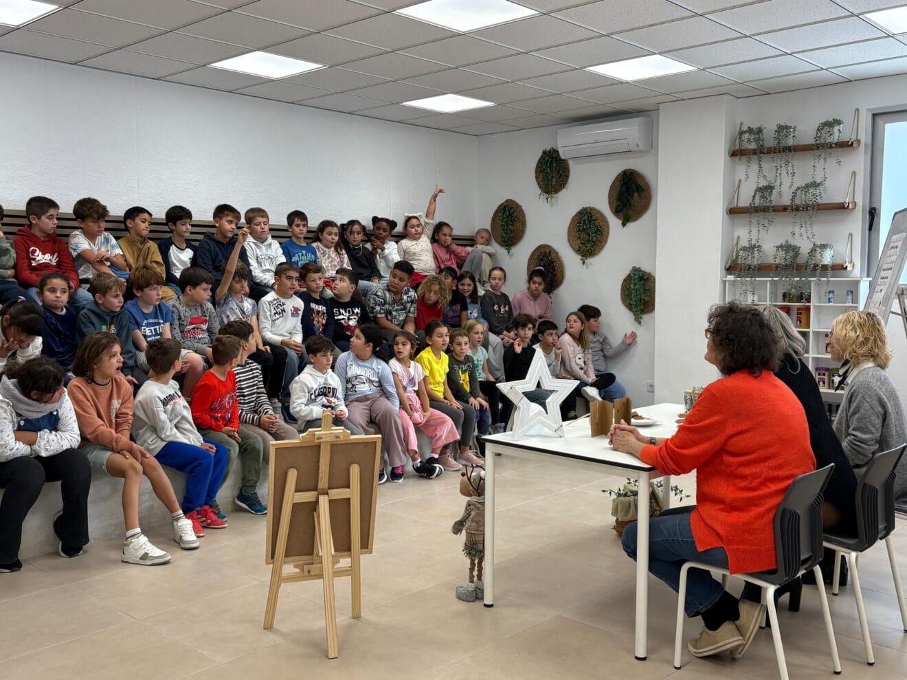 El CEIP Port de Xàbia recauda 600 euros para TAPIS Xàbia (3)