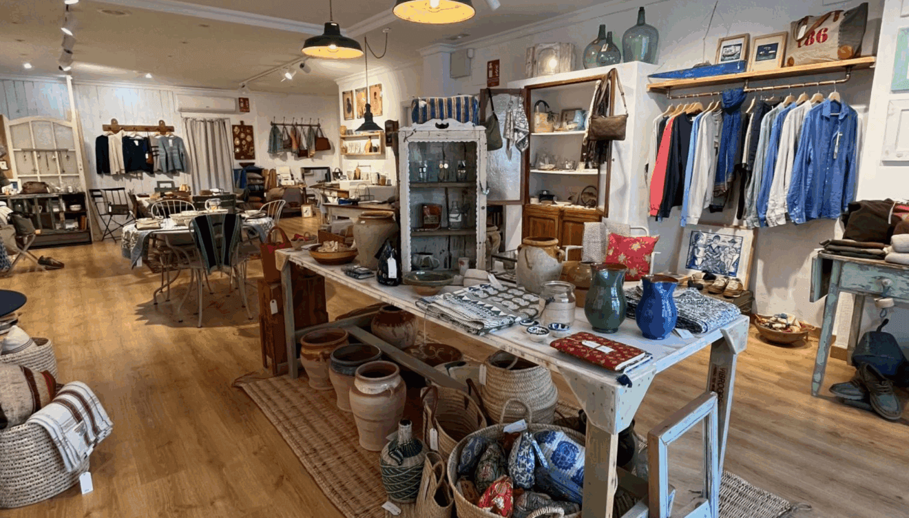 Interior de Atelier del Mar, comercio participante en Bonos Consumo