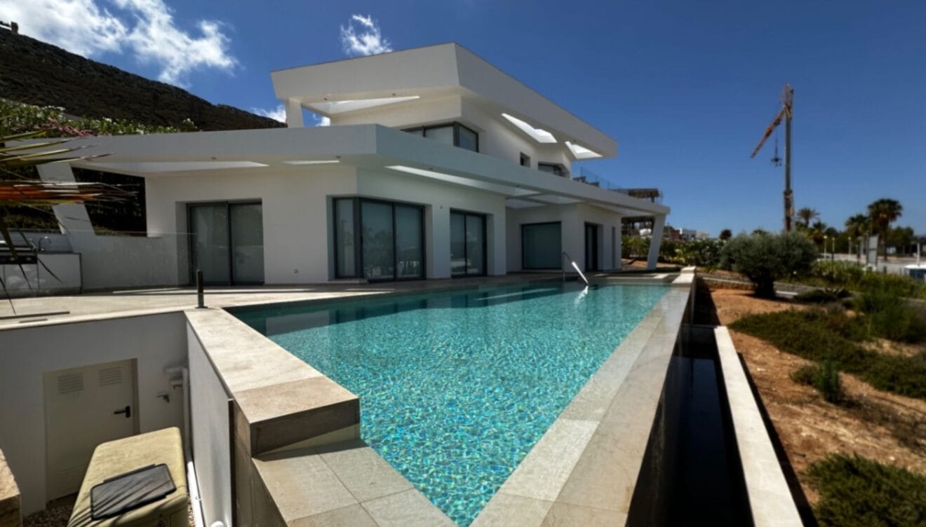 Piscina perfecta para días tranquilos en familia