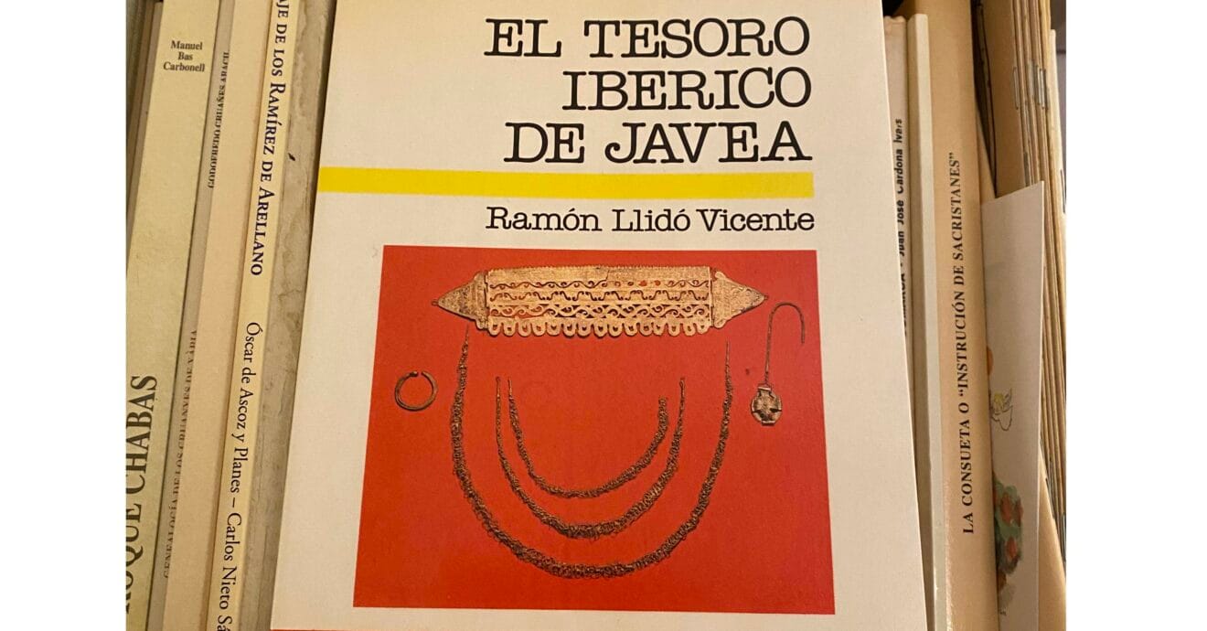 Publicación de Ramón Llidó sobre el Tesoro Íbero de Jávea. Archivo de José Font Caballero-