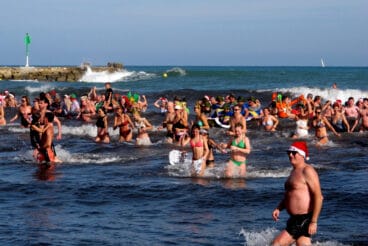 Baño Solidario de Año Nuevo 2026 en Xàbia (65)