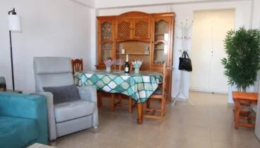 Comedor interior cómodo y funcional