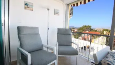 Decoración sencilla y espacios bien aprovechados