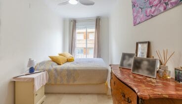 Dormitorio cómodo y bien distribuido en el Puerto de Jávea Terramar Costa Blanca