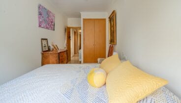 Dormitorio principal amplio y luminoso en Jávea Terramar Costa Blanca