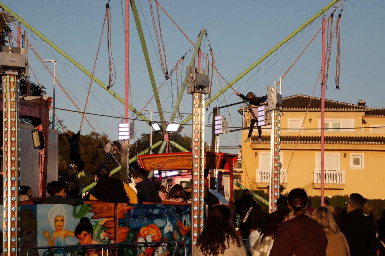El Día del Niño convirtió la feria de Xàbia en un punto de encuentro para familias y visitantes (9)