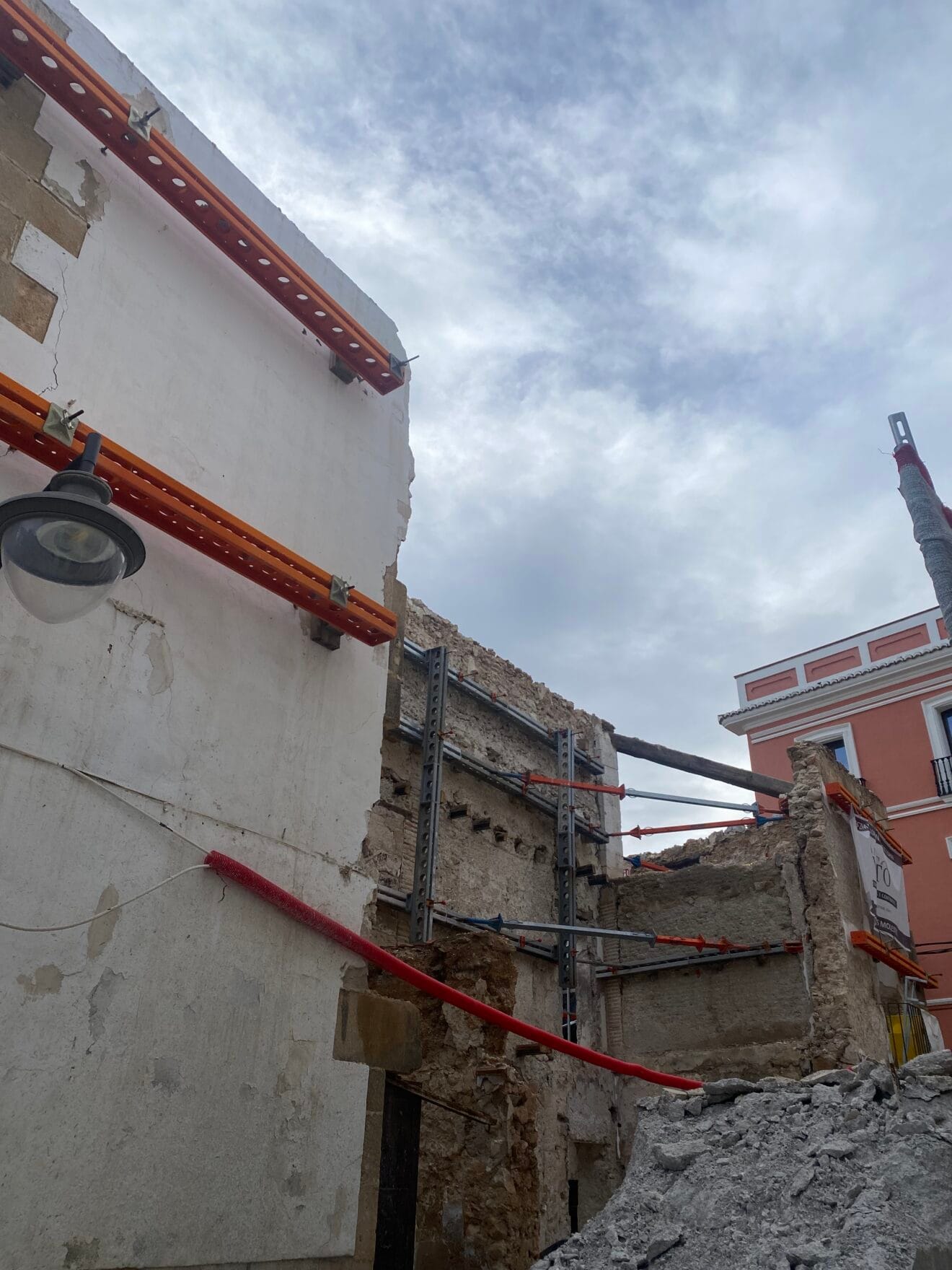 Estado actual de la Casa de los Cholbi con la rehabilitación en marcha