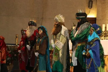 Los Reyes Magos de Oriente reciben a los niños en la Parroquia de Loreto de Xàbia (12)
