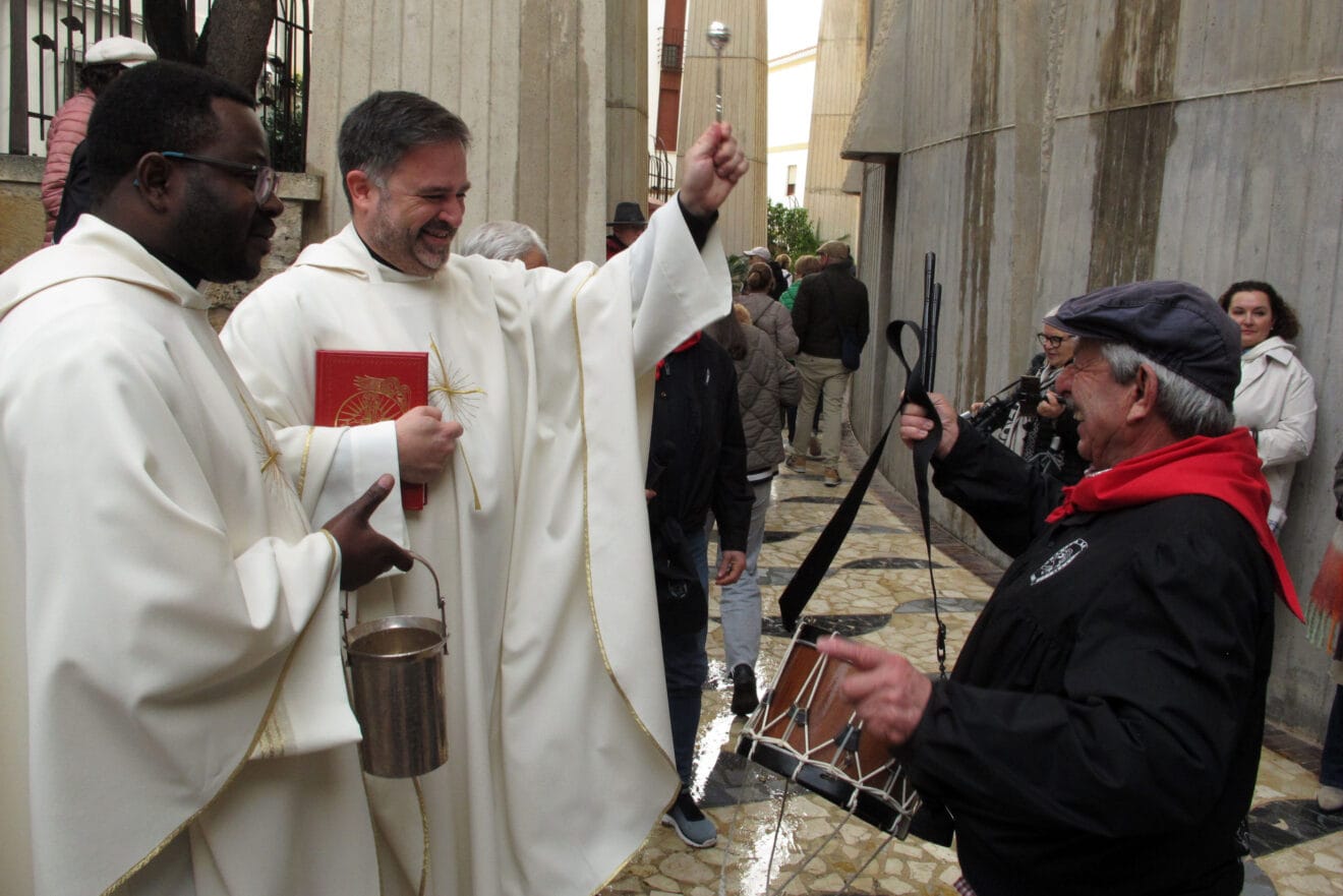Sant Antoni Xàbia. Bendición de animales en Duanes de la Mar (5)